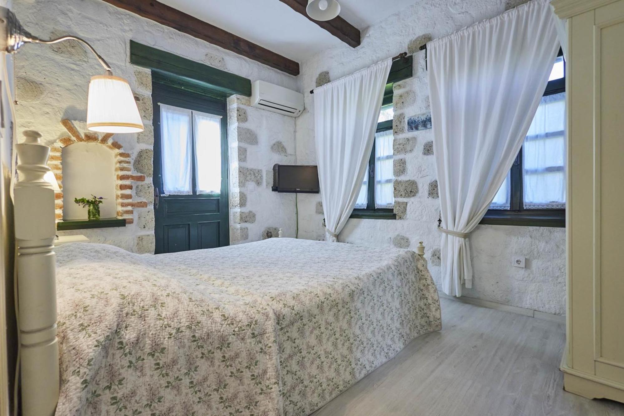 Alacati Zeytin Konak Hotel Екстериор снимка